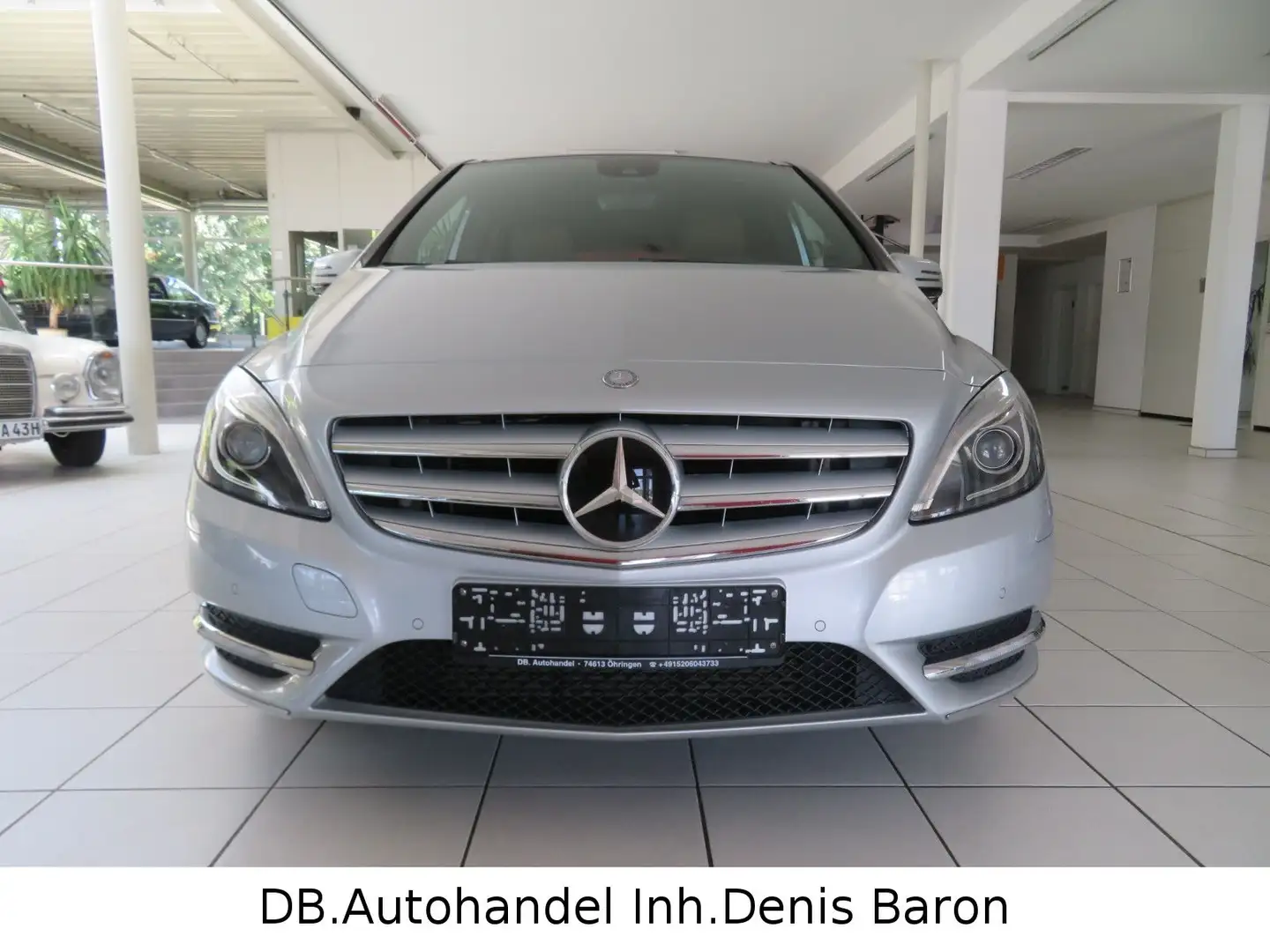Mercedes-Benz B 180 CDI Aut. Navi Leder Xenon Pano ACC Kamera Silber - 2