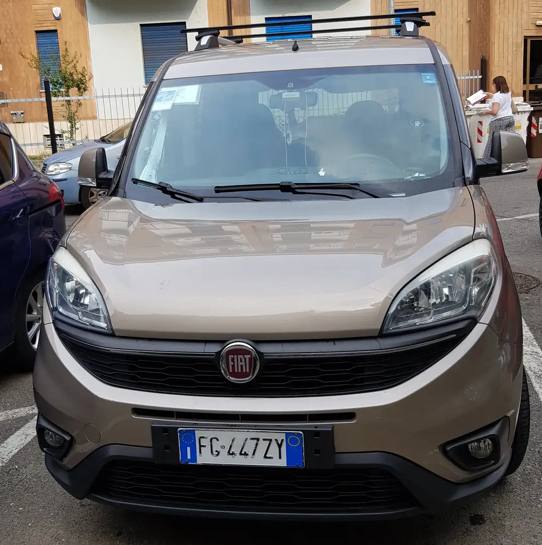 Fiat Doblo Doblo II 2015 1.4 tjt 16v Easy 120cv Arany - 1