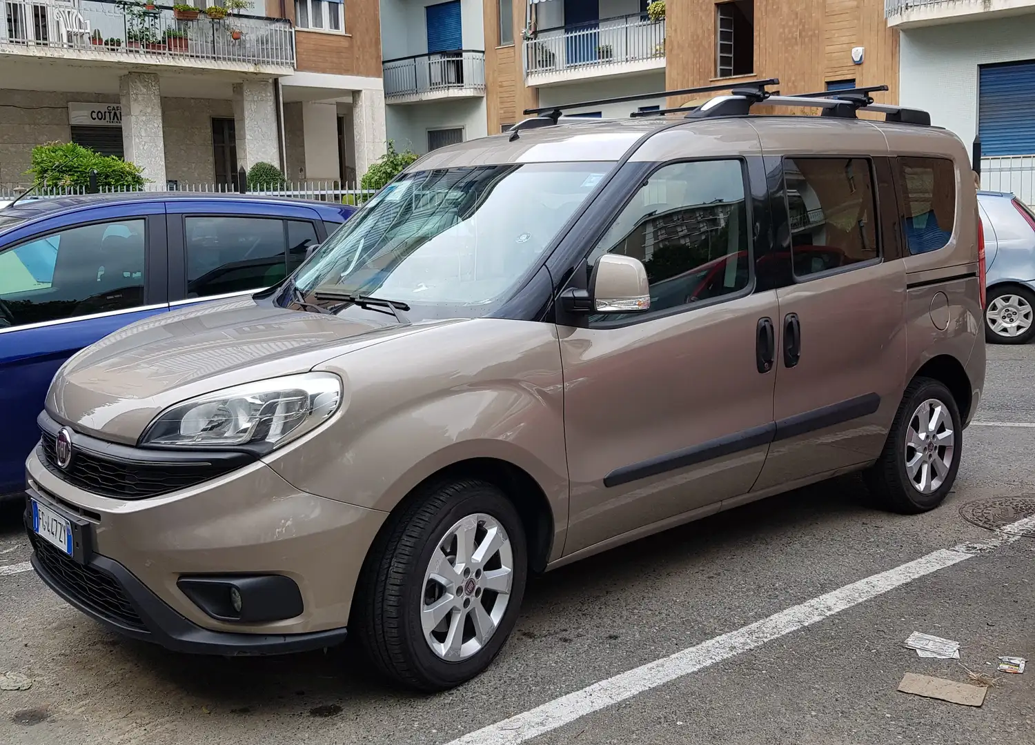 Fiat Doblo Doblo II 2015 1.4 tjt 16v Easy 120cv Arany - 2