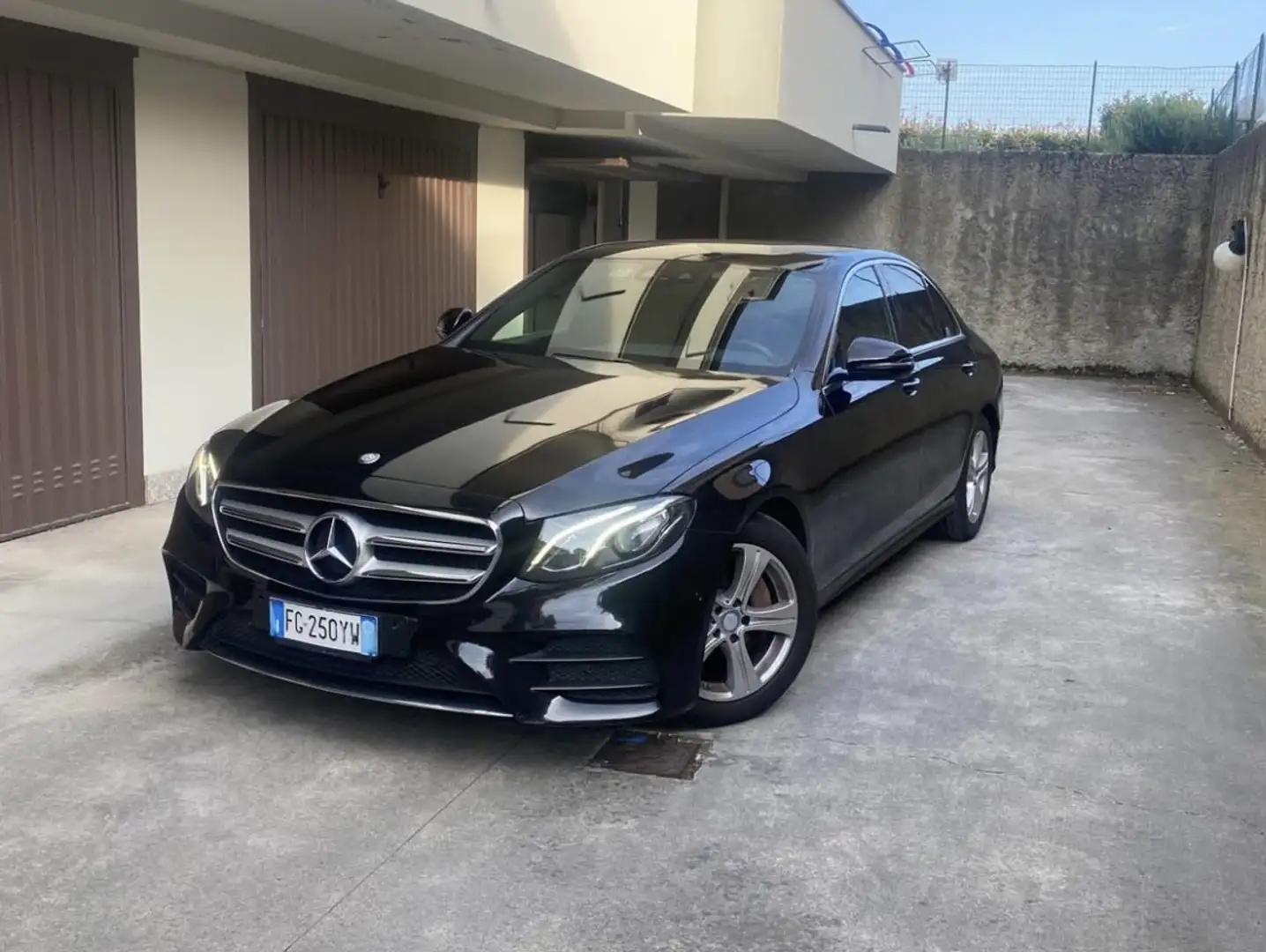 Mercedes-Benz E 220 d AMG Line auto - 2