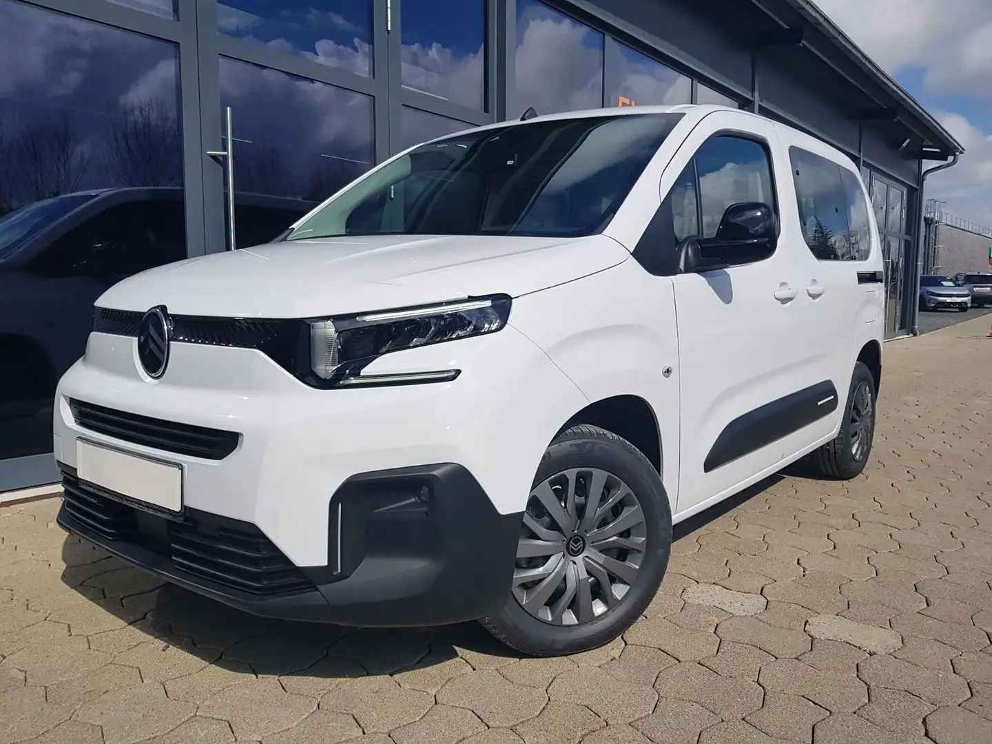 Citroen Berlingo M Plus 1,5 BHDI FWD Schaltgetriebe 74KW/100PS S... Weiß - 2
