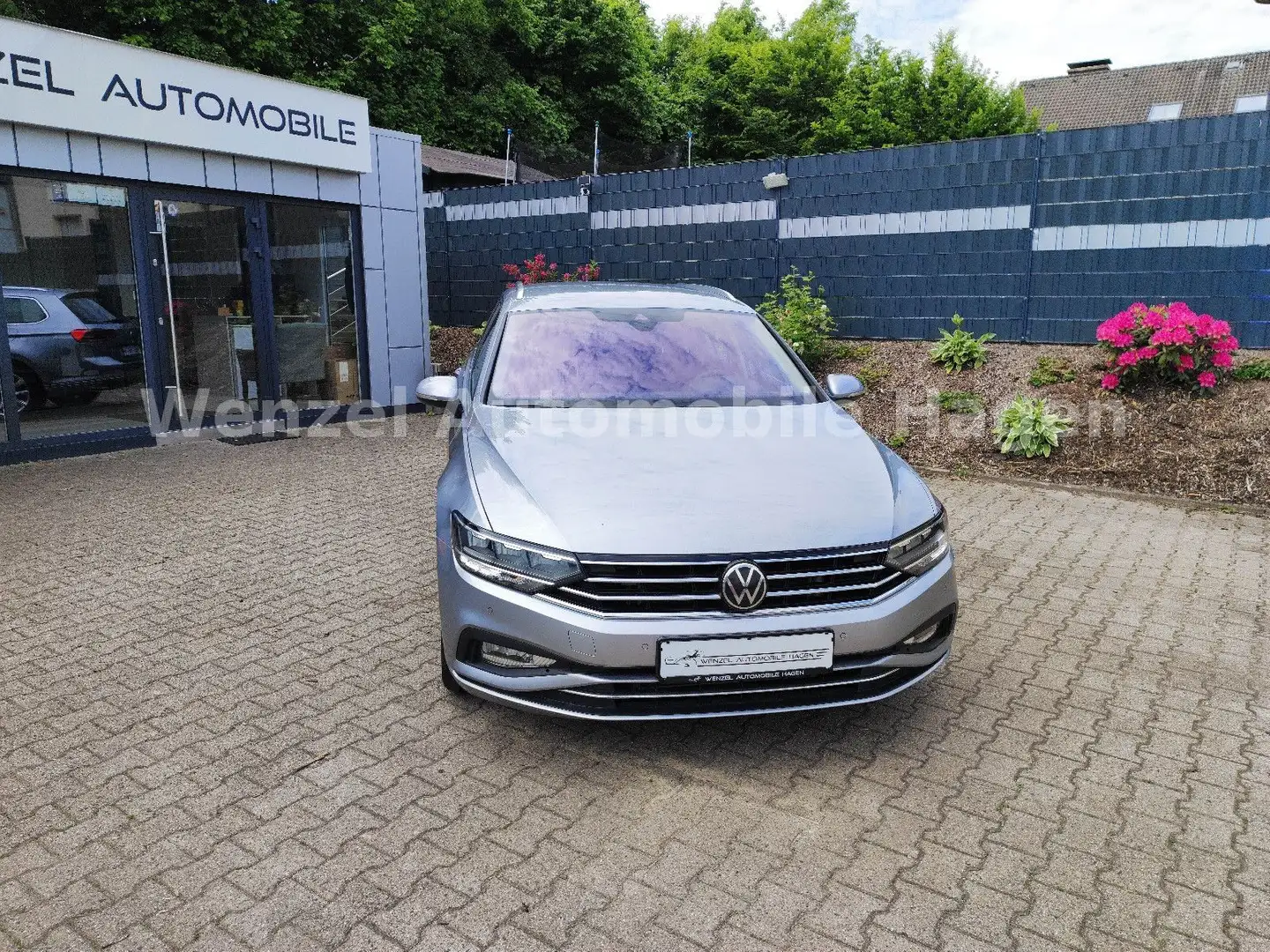 Volkswagen Passat Variant Business *1.Hand*Kamera*LED*150PS Argent - 1