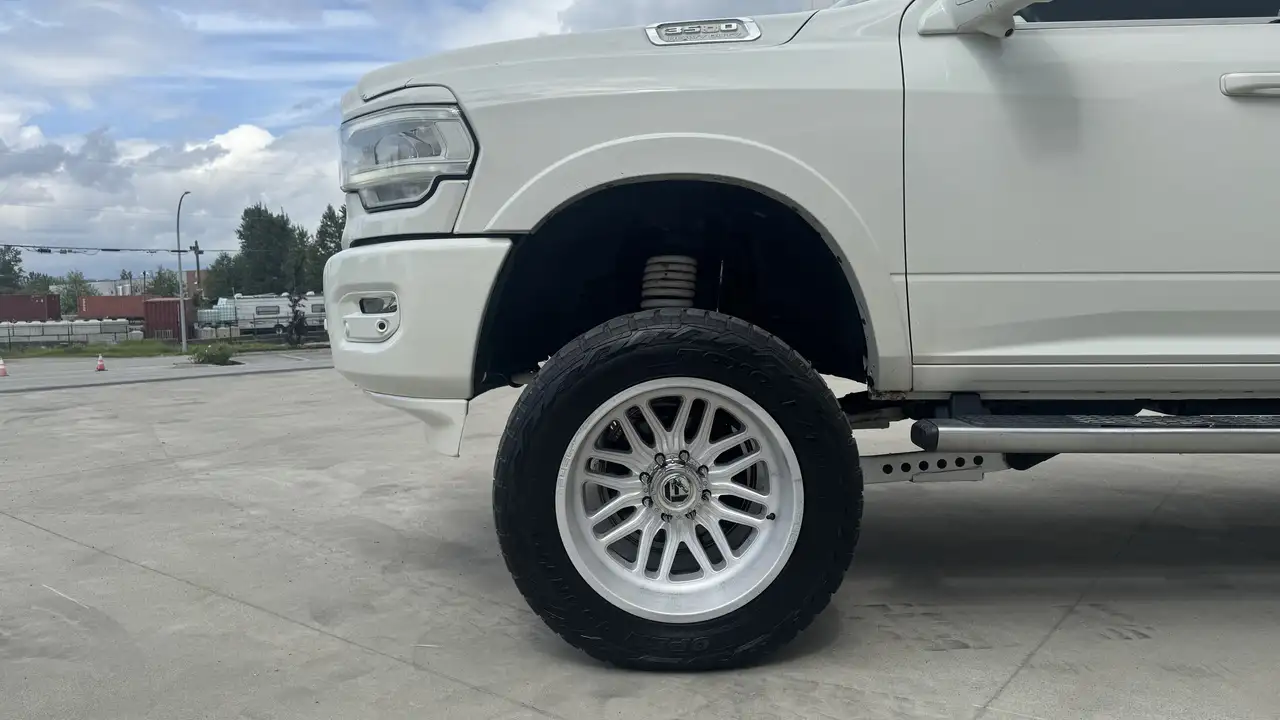 RAM 3500 снимка RAM 3500