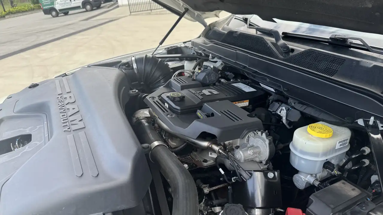 RAM 3500 снимка RAM 3500