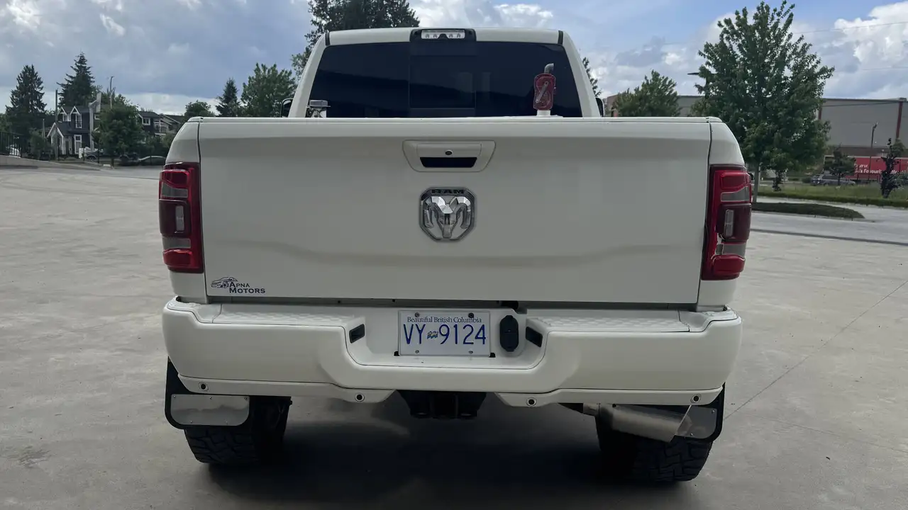 RAM 3500 снимка RAM 3500