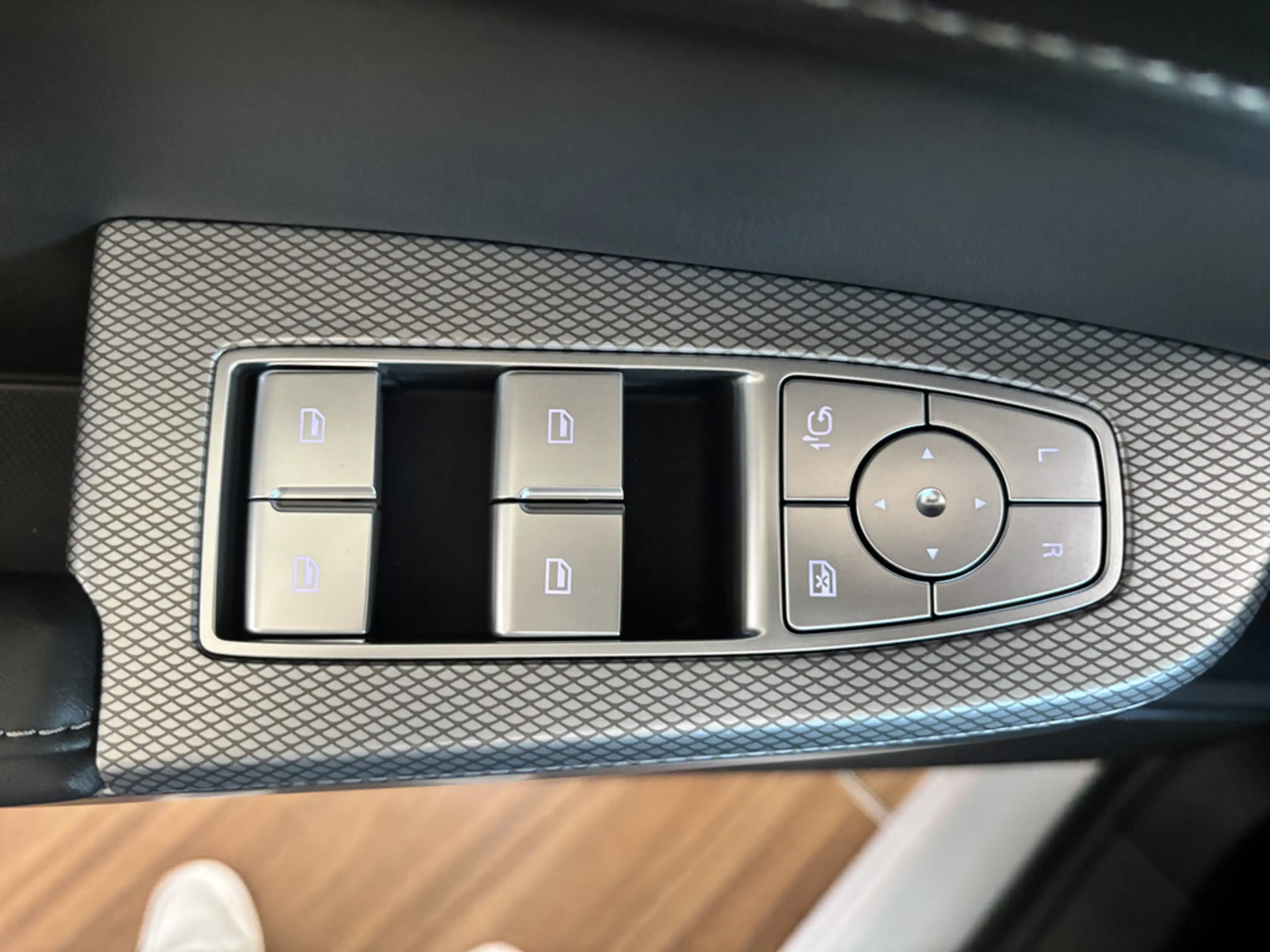 MG MGS9 PHEV Premium‼️️Preis gilt nur bei Finanzierung‼️ — photo 16