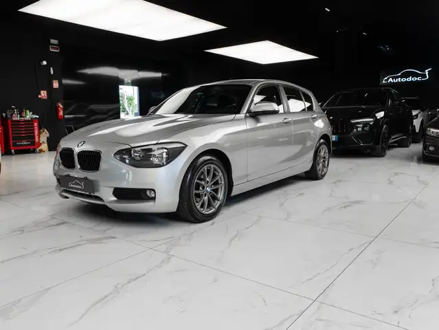 BMW 116 Serie 1 F20 116d 5p Unique MANUALE