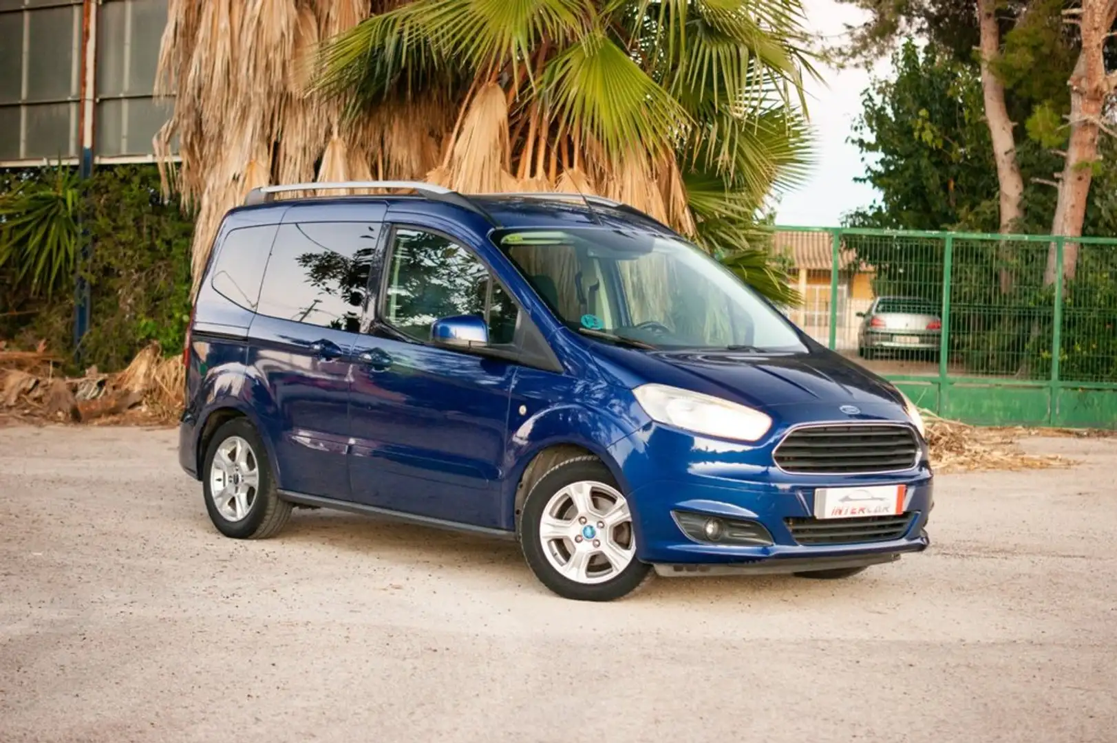 Ford Tourneo Courier 1.0 EcoBoost 100cv Ambiente Blauw - 1