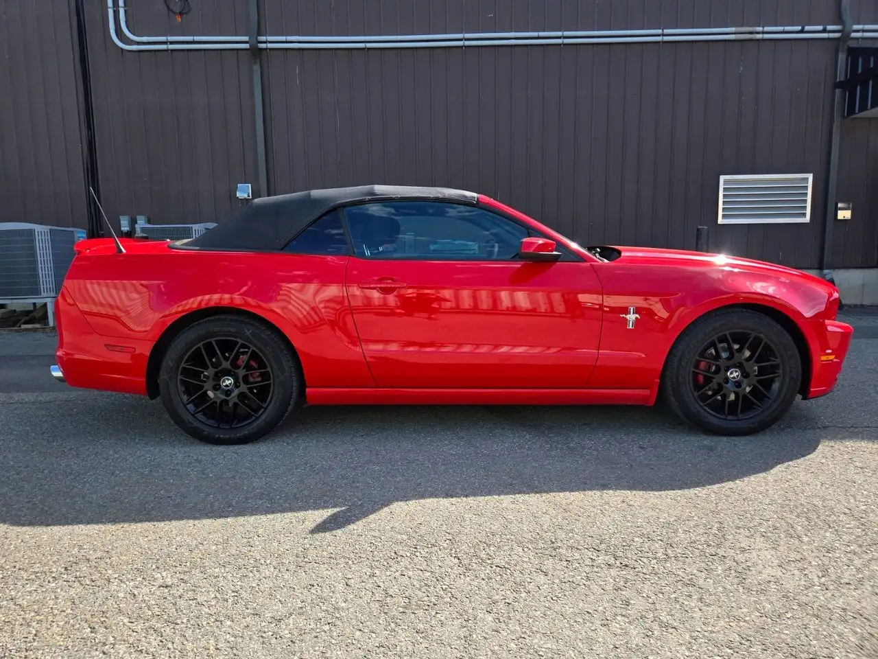 Ford Mustang снимка Ford Mustang