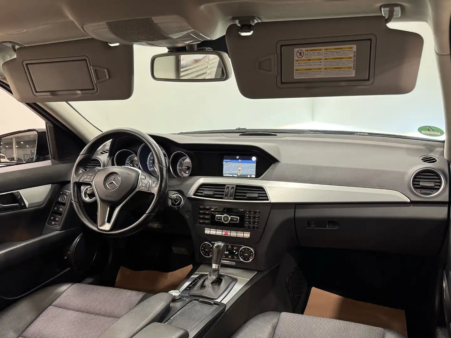 Mercedes-Benz C 220 CDI Avantgarde BlueEfficiency|BIXENON|NAVI Schwarz - 2