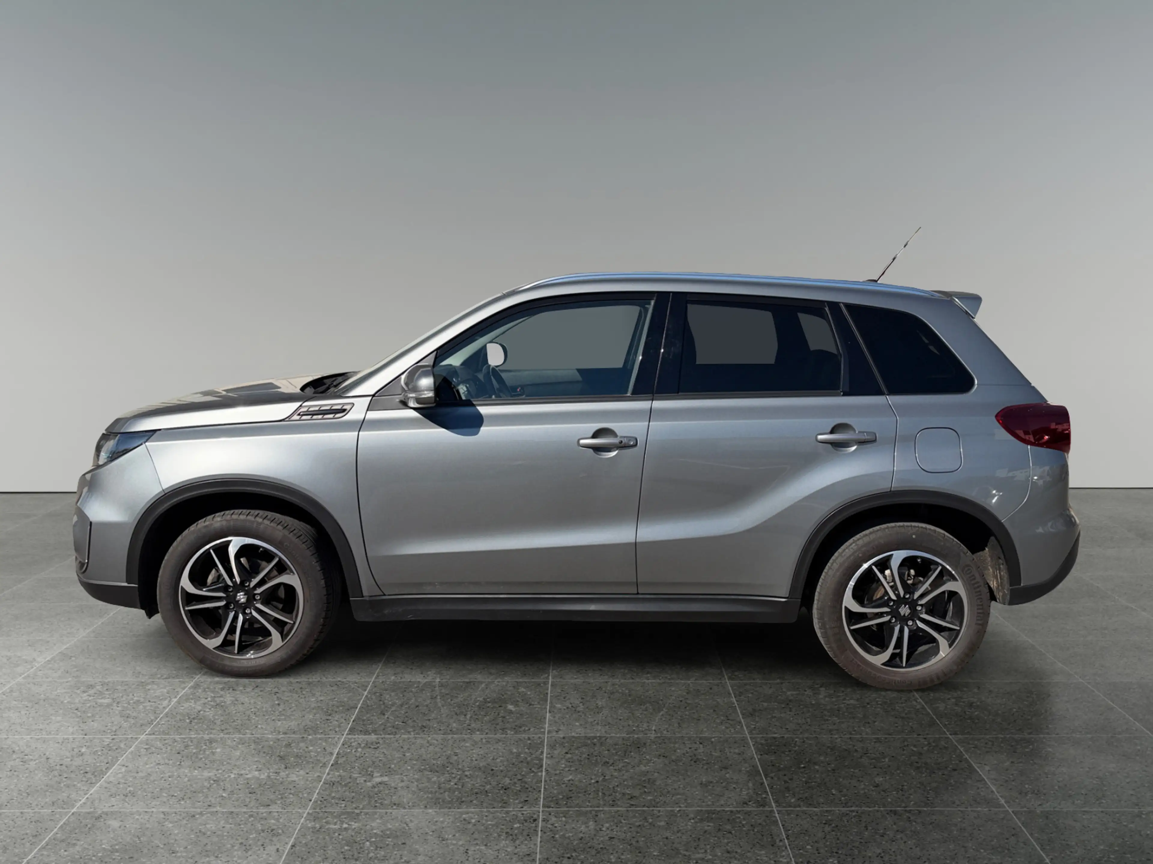 Suzuki Vitara Vitara 1,4 GL+ DITC Hyb ALLGRIP Katana flash Limi — photo 2
