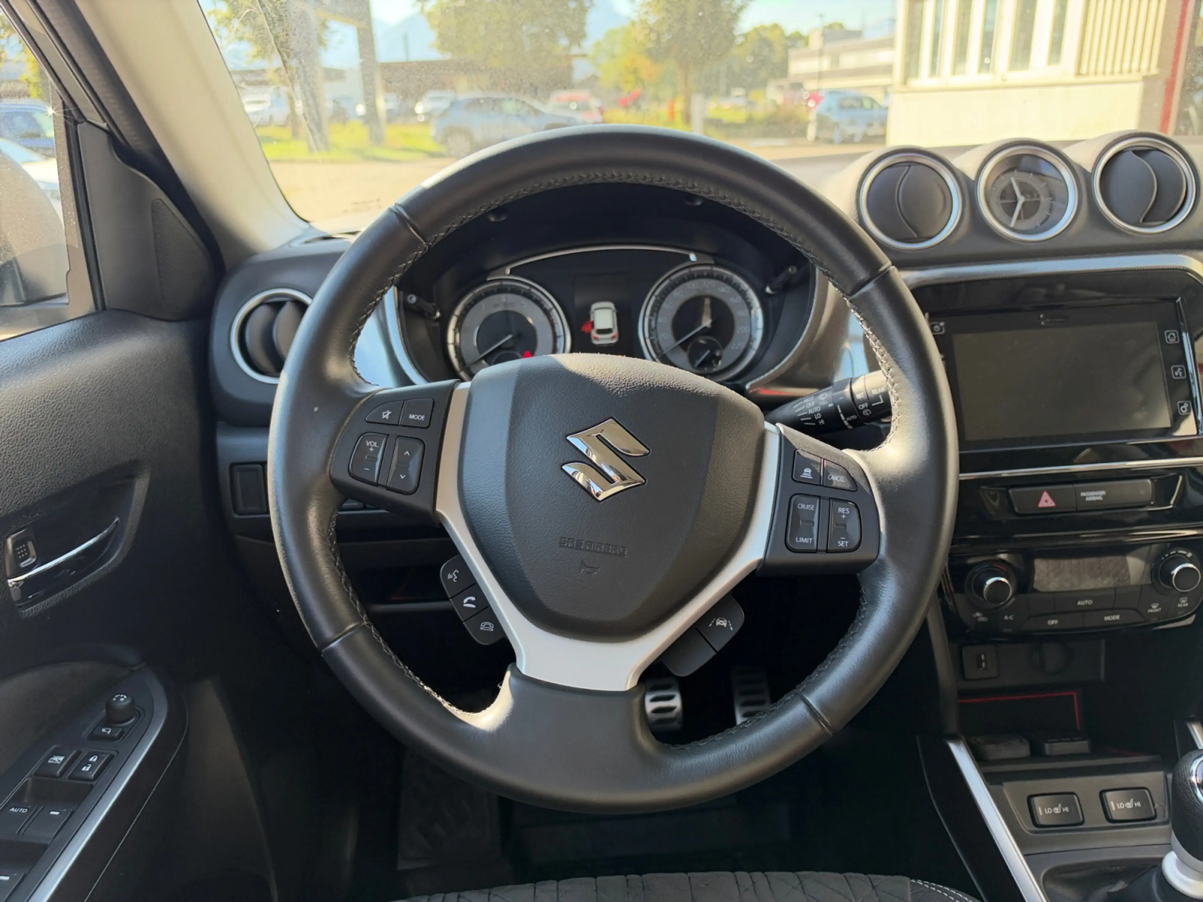 Suzuki Vitara Vitara 1,4 GL+ DITC Hyb ALLGRIP Katana flash Limi — photo 11