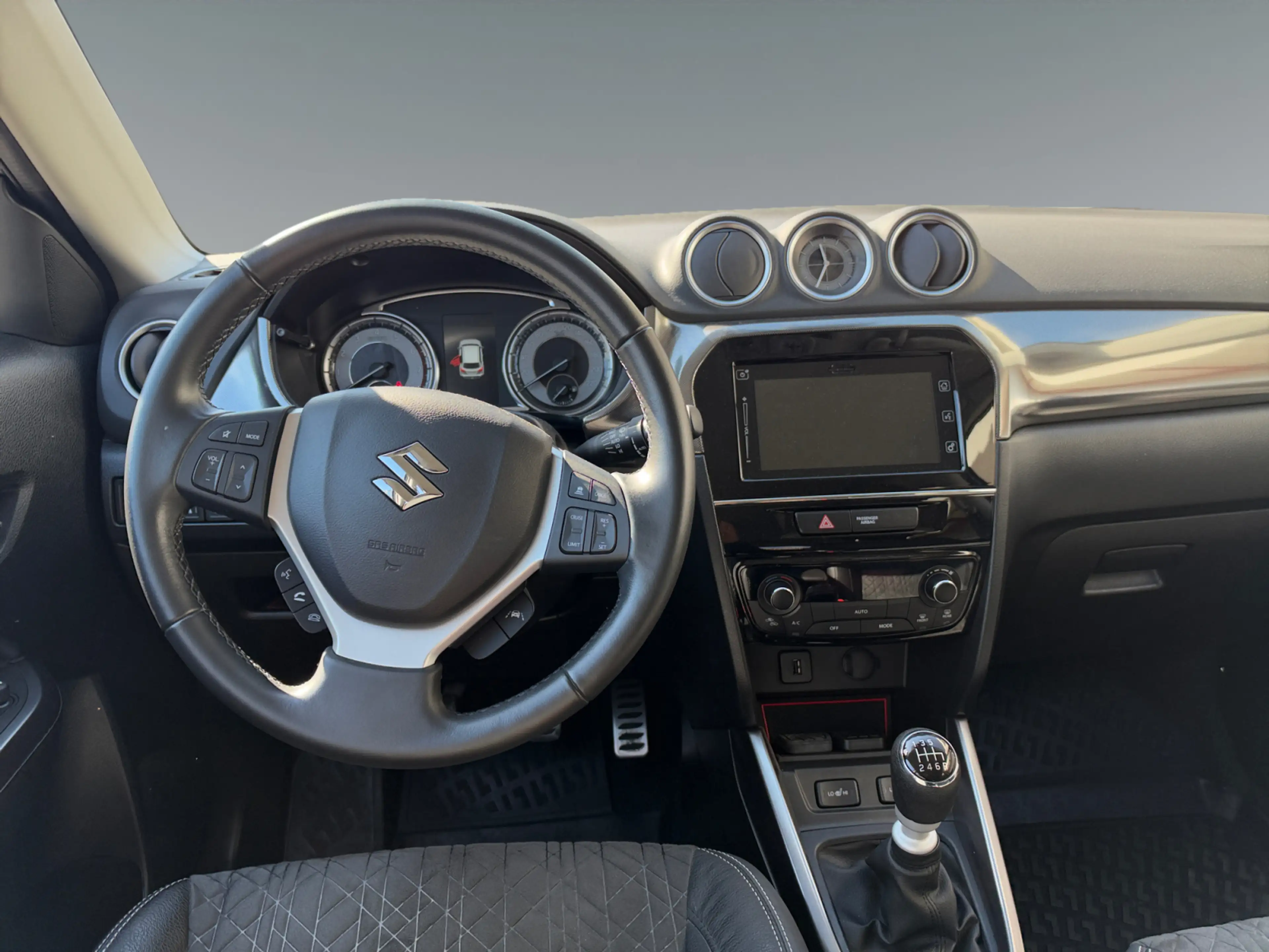Suzuki Vitara Vitara 1,4 GL+ DITC Hyb ALLGRIP Katana flash Limi — photo 10