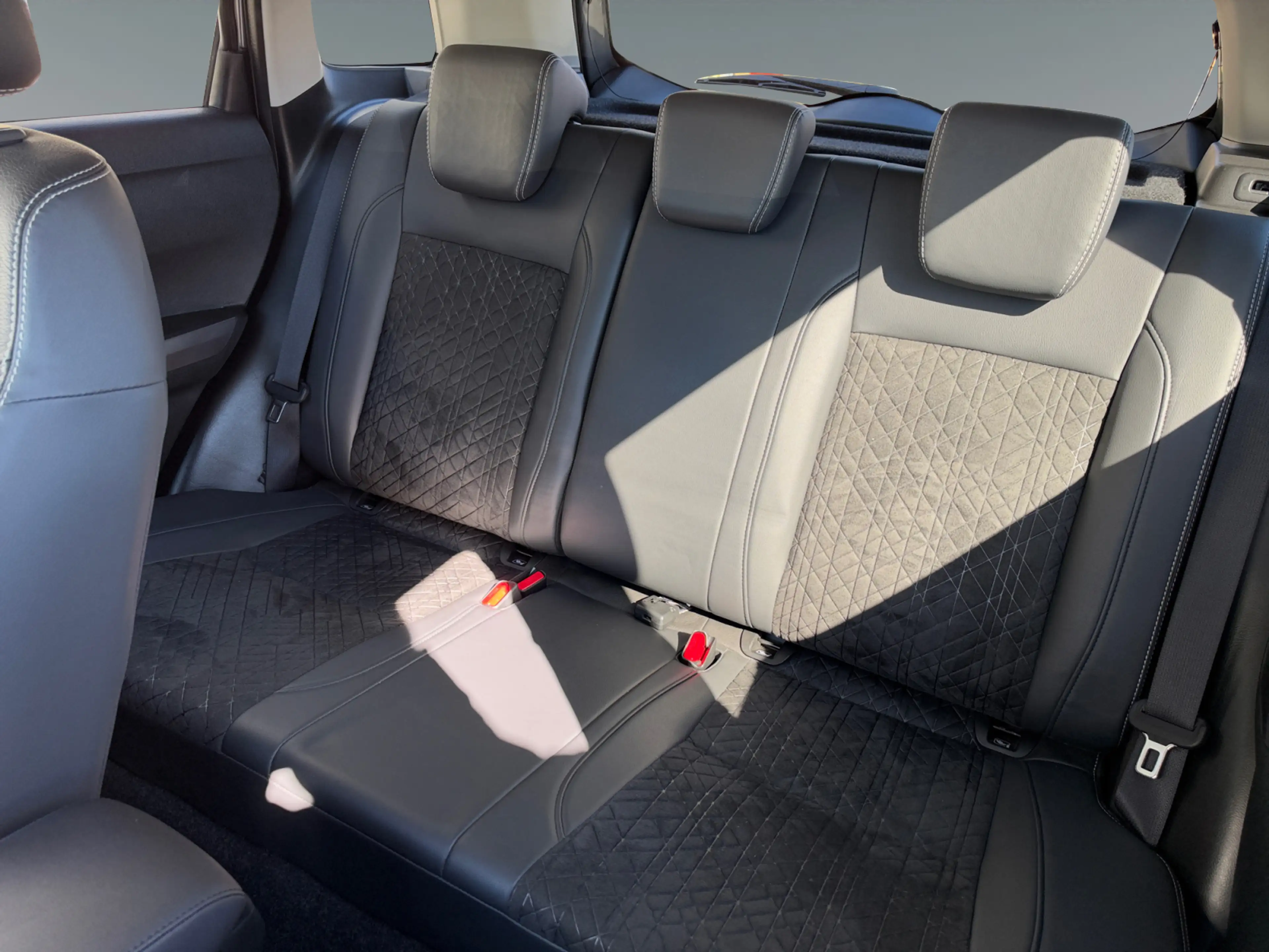 Suzuki Vitara Vitara 1,4 GL+ DITC Hyb ALLGRIP Katana flash Limi — photo 13