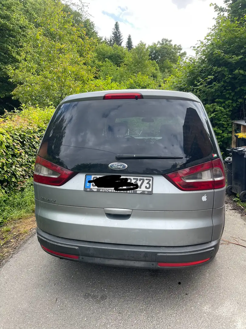 Ford Galaxy 2.0 TDCi DPF Concept - 2