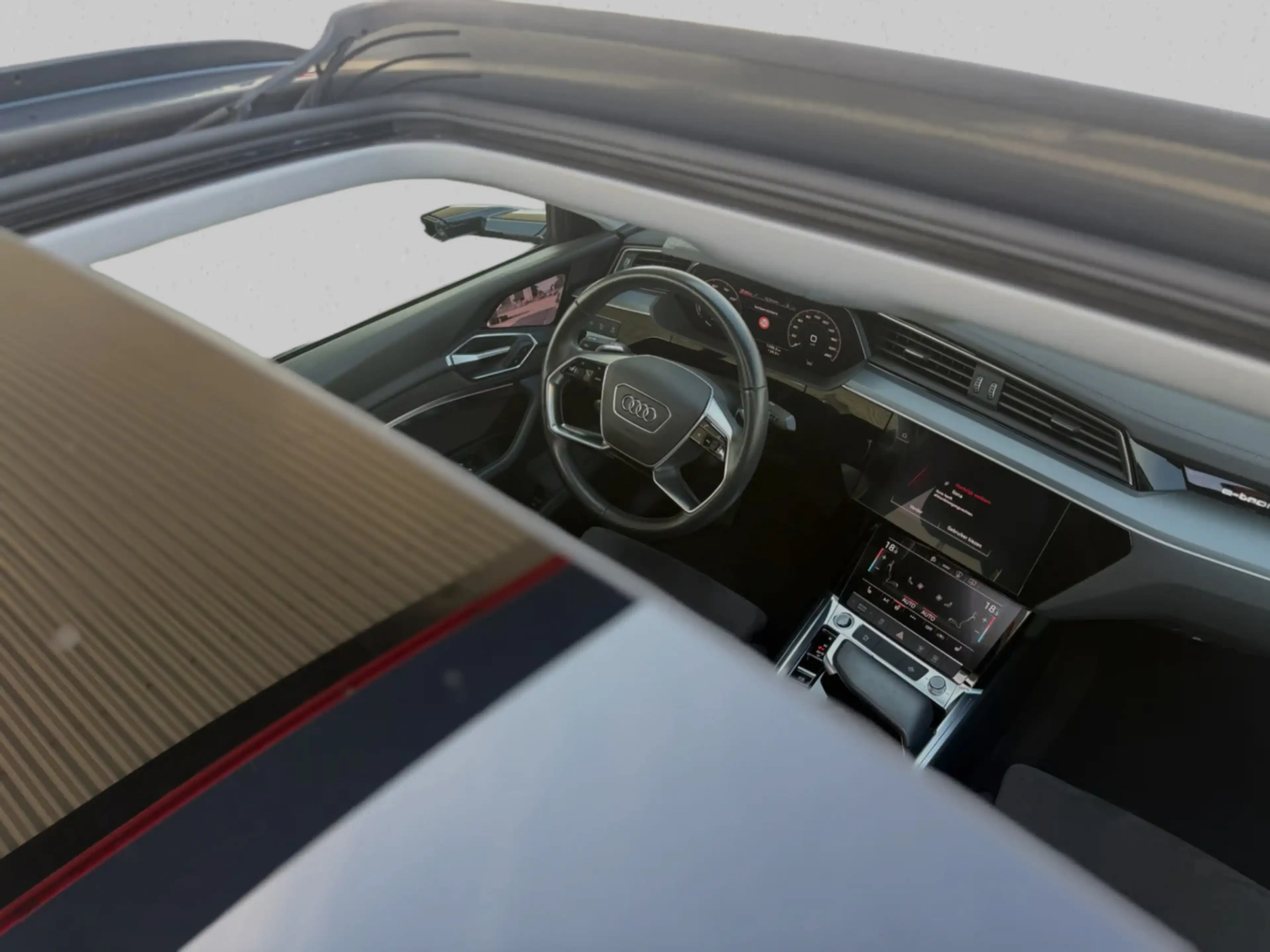 Audi e-tron Sportback 55 quattro S edition 95 kWh 94% SoH (Dea — photo 4