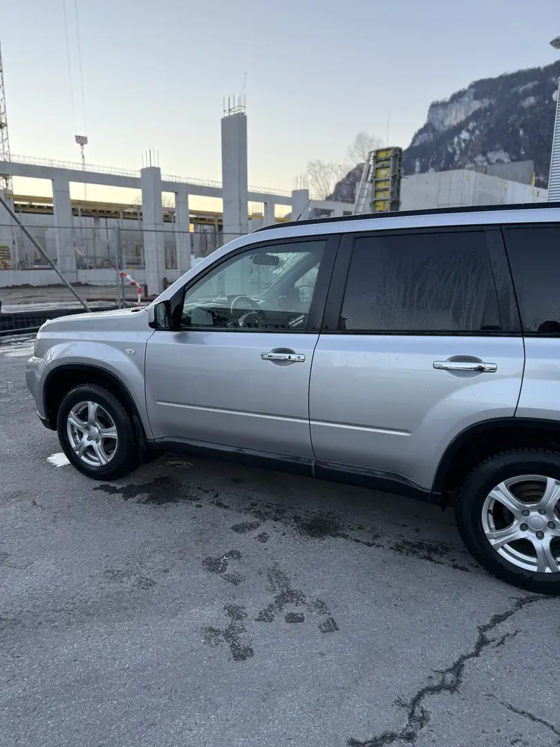 Nissan X-Trail 4x4 LE 2,0 dCi DPF - 2