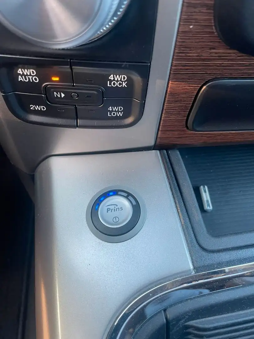 Dodge RAM 1500 / Deutsche Erstauslieferung / 1. Hand Schwarz - 2