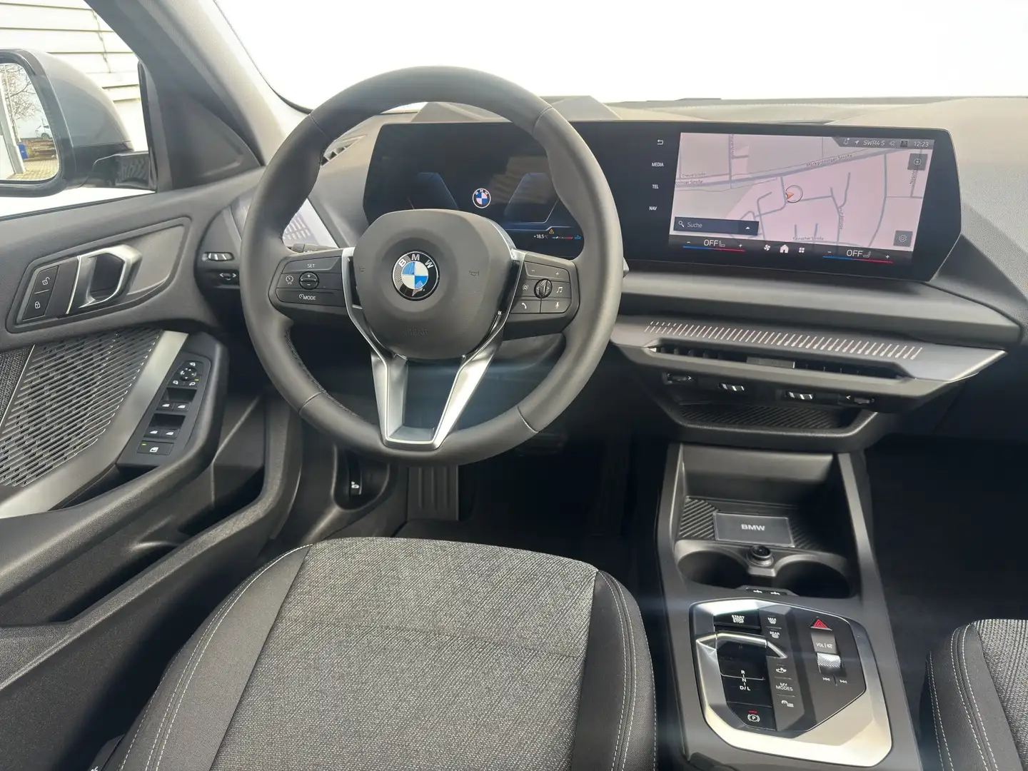 BMW 120 120 Limousin LED HUD ParkAs+ DrivAs FrnliAs Grau - 2