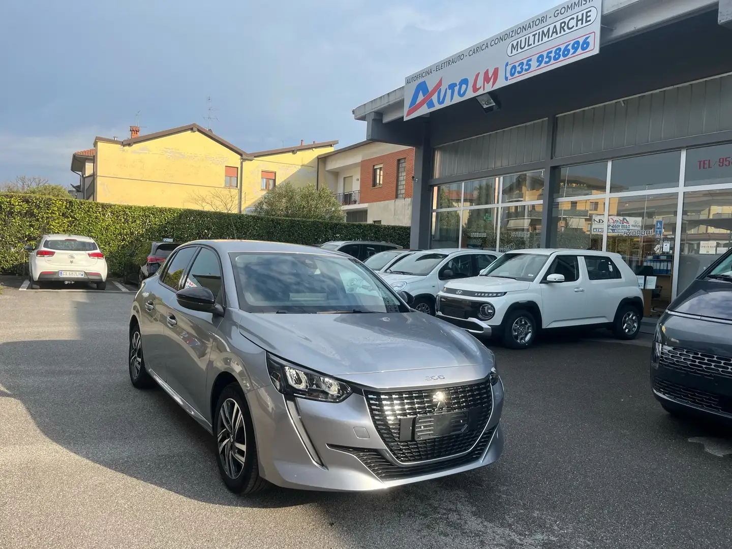 Peugeot 208 1.2 puretech Allure s&s 100cv - 1