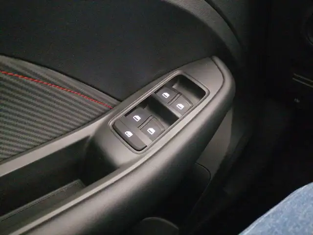 MG ZS view 23