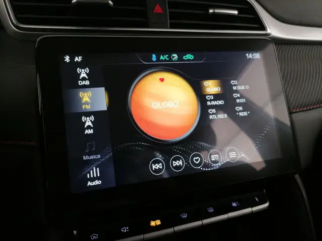 MG ZS view 16