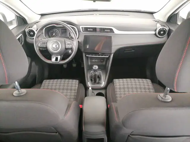 MG ZS view 9