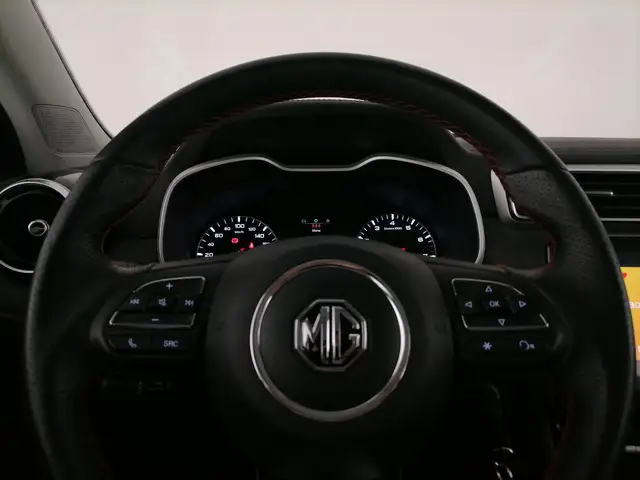MG ZS view 19