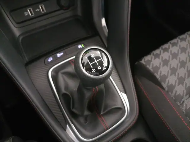 MG ZS view 13