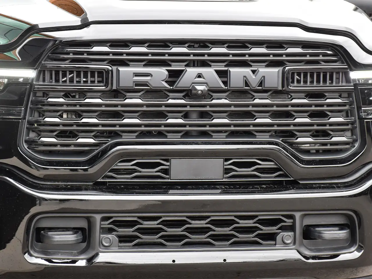 RAM 3500 снимка RAM 3500