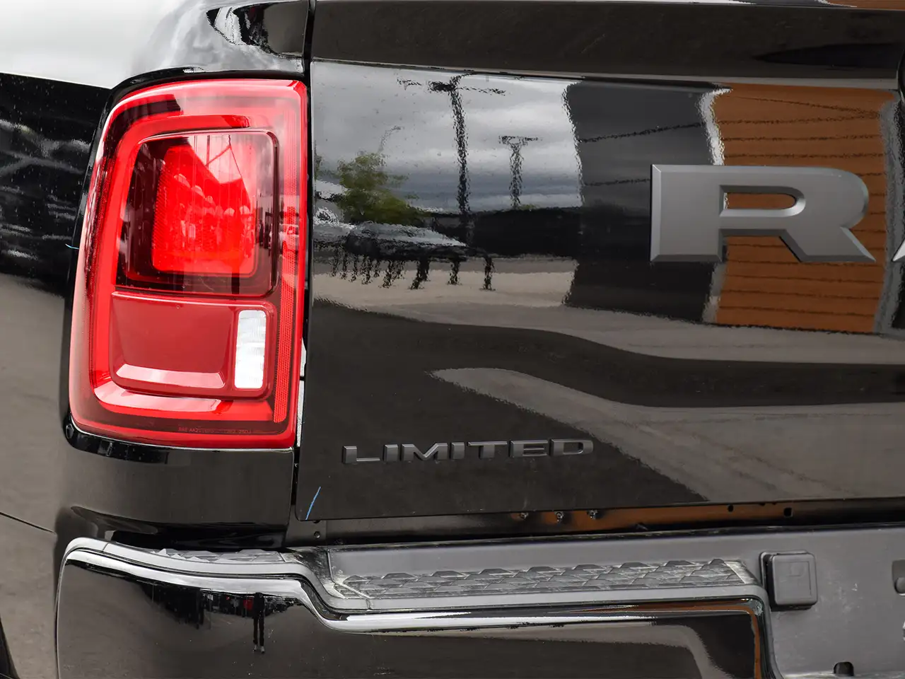 RAM 3500 снимка RAM 3500