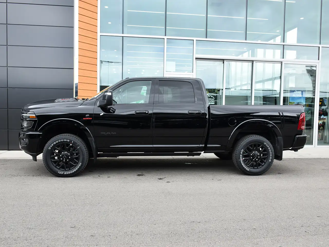 RAM 3500 снимка RAM 3500