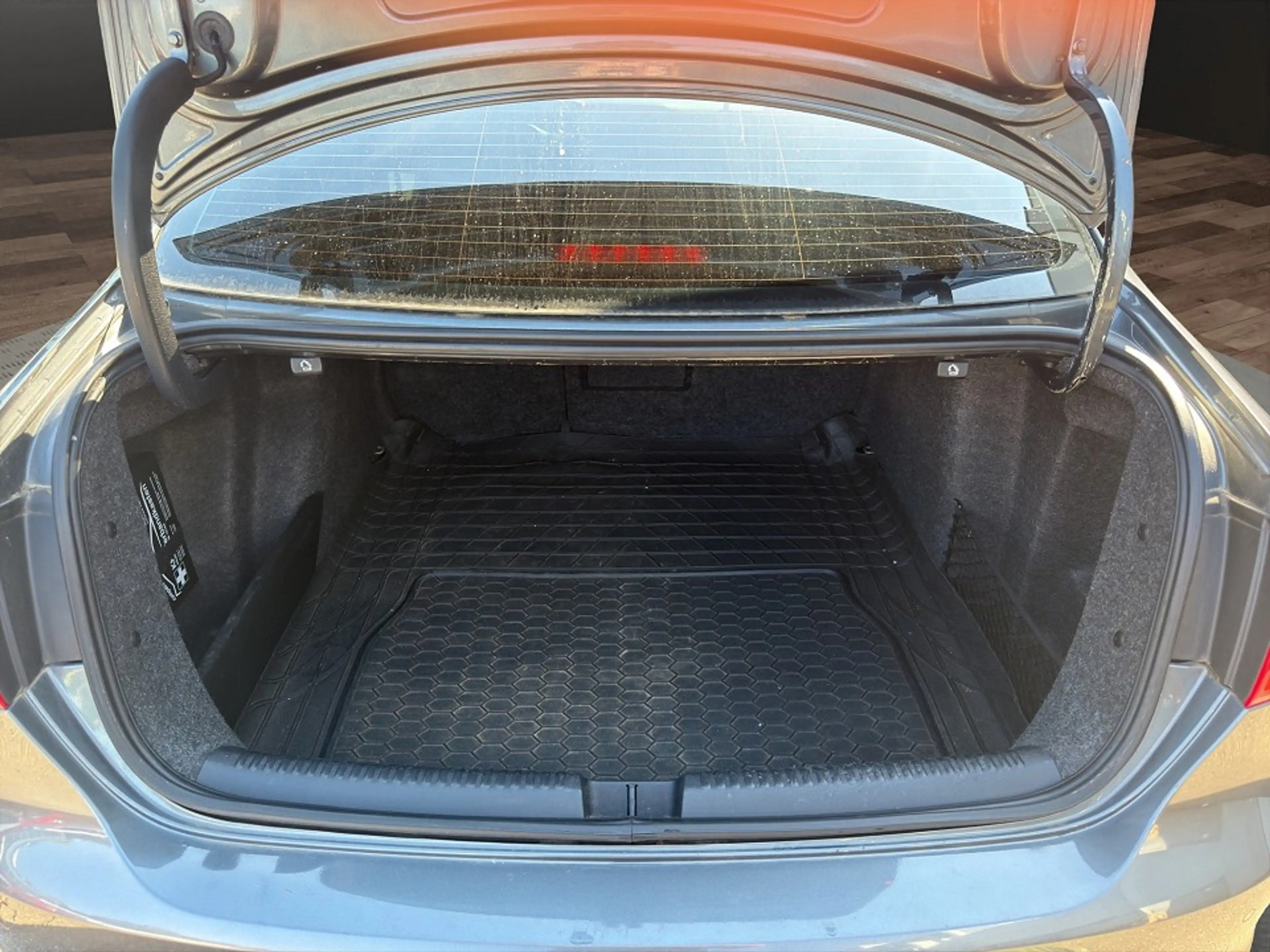 Volkswagen Jetta 105PS Comfortline ALLWETTERREIFEN+EPH+KLIMA+NAVI+R — photo 9