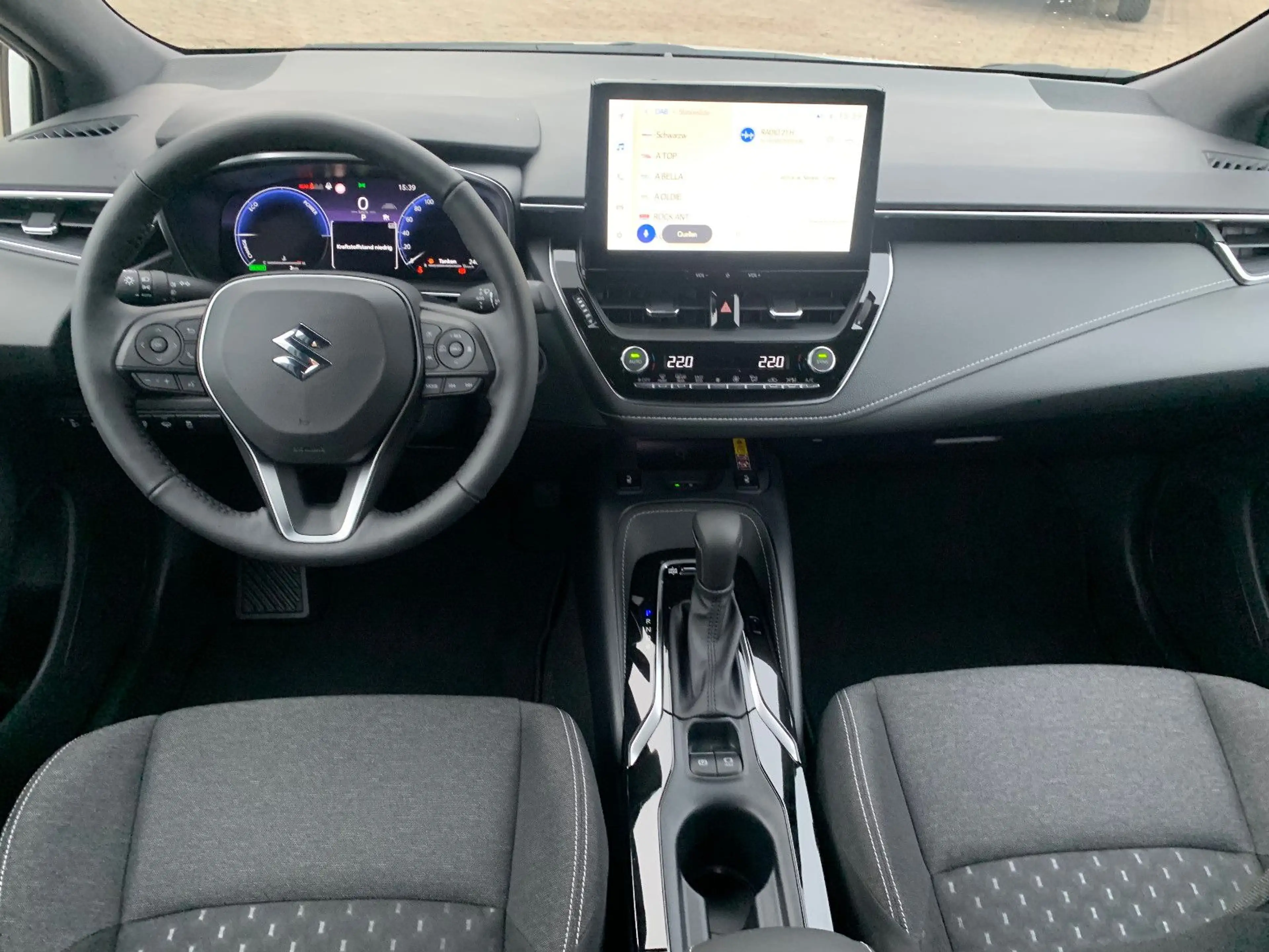 Suzuki Swace Kombi 1,8 Hybrid CVT Comfort + — photo 5