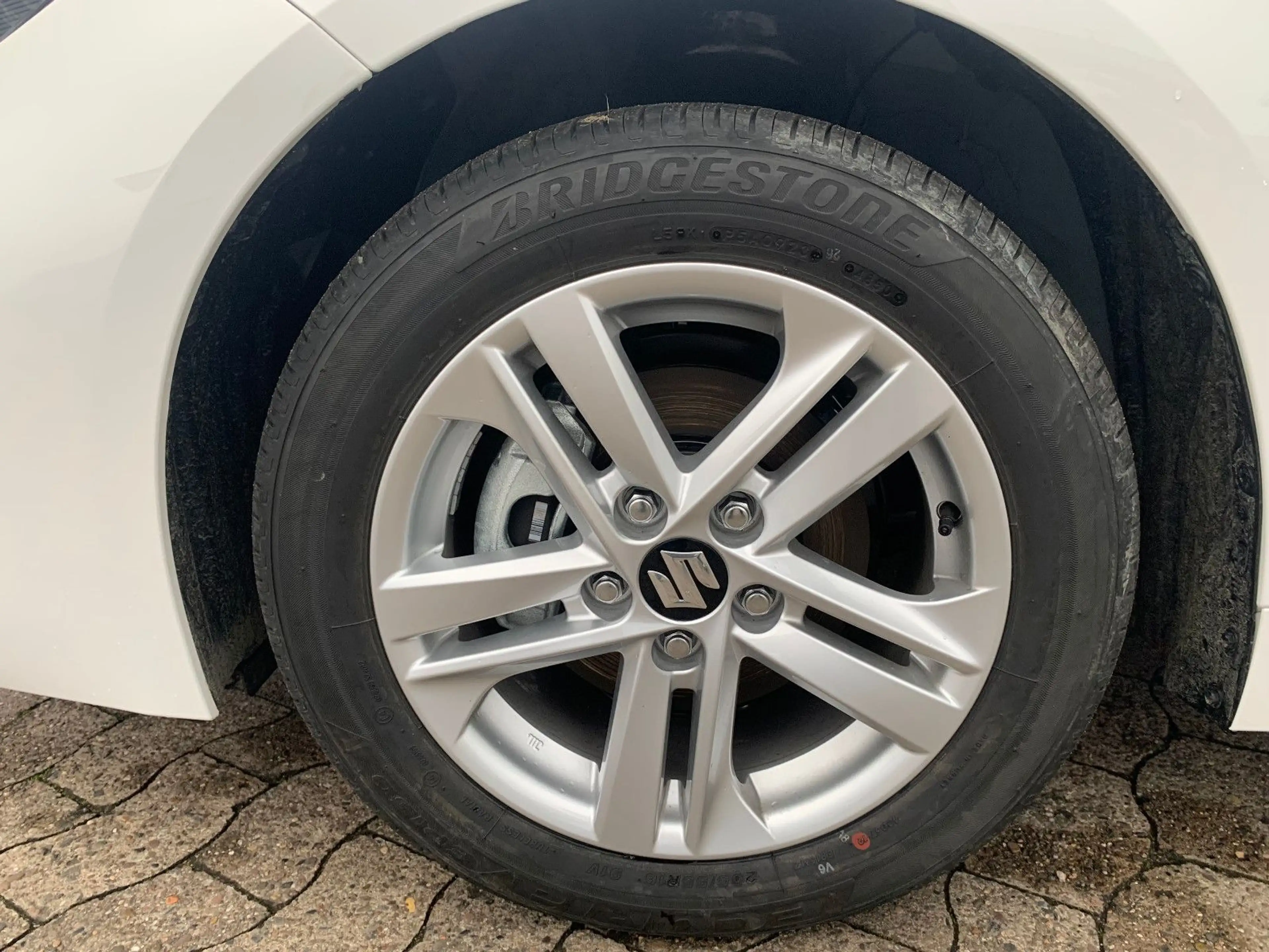 Suzuki Swace Kombi 1,8 Hybrid CVT Comfort + — photo 7