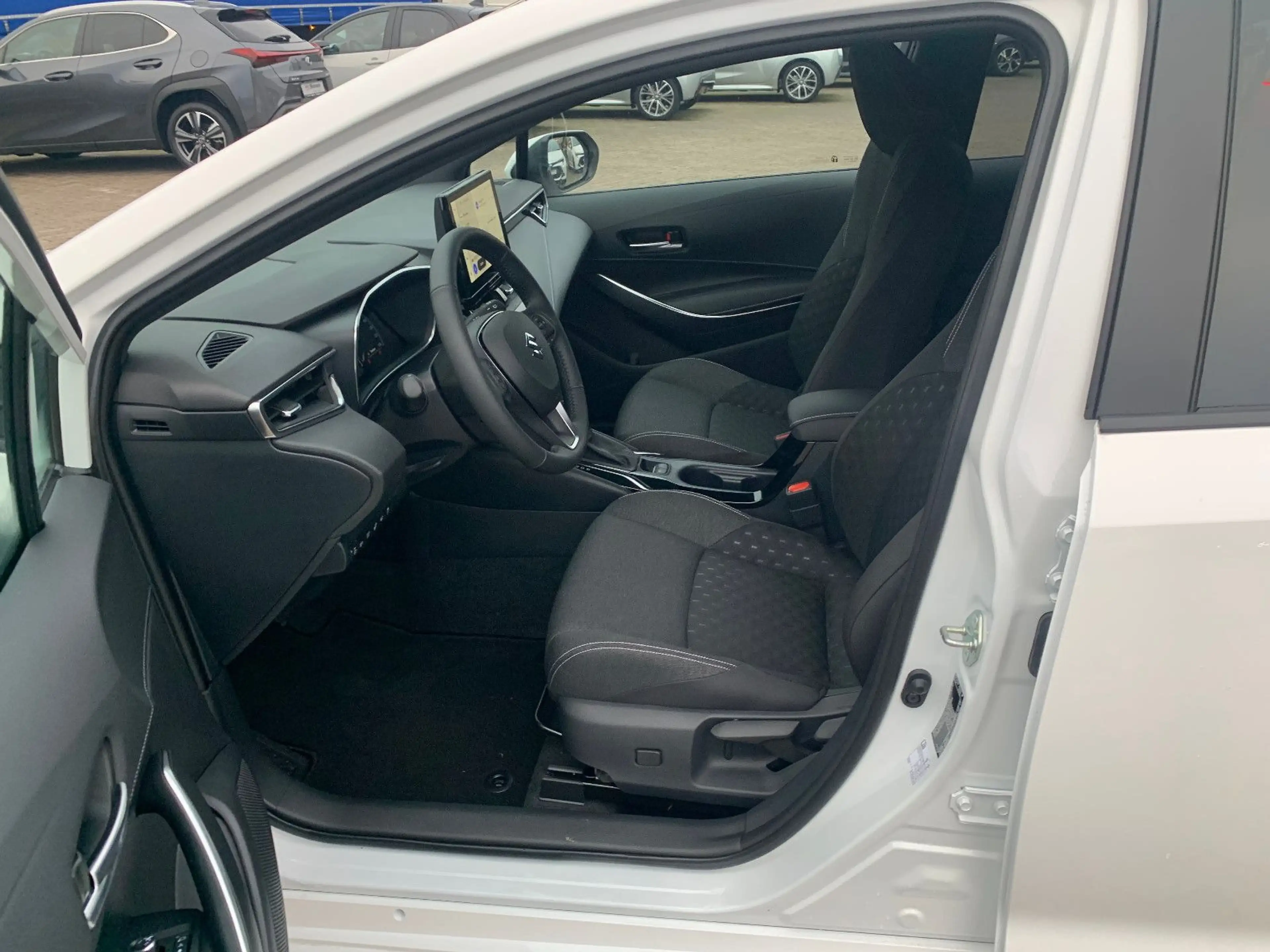 Suzuki Swace Kombi 1,8 Hybrid CVT Comfort + — photo 6