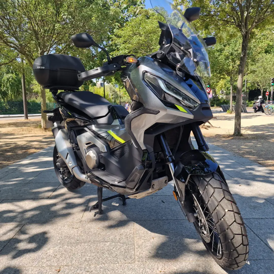 Honda X-ADV Noir - 1