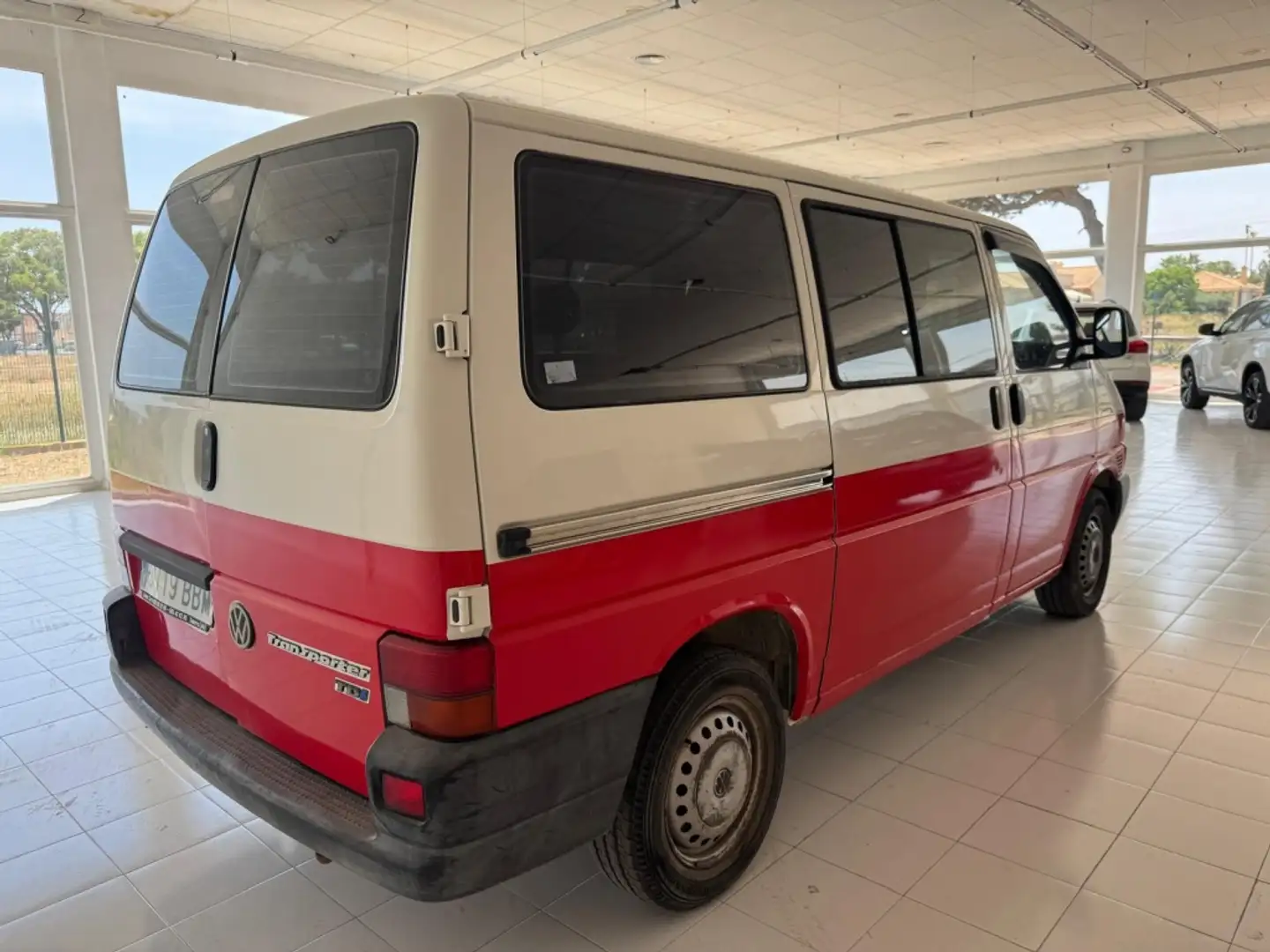 Volkswagen Transporter Kombi 9 2.5TDi 2920 Blanc - 2