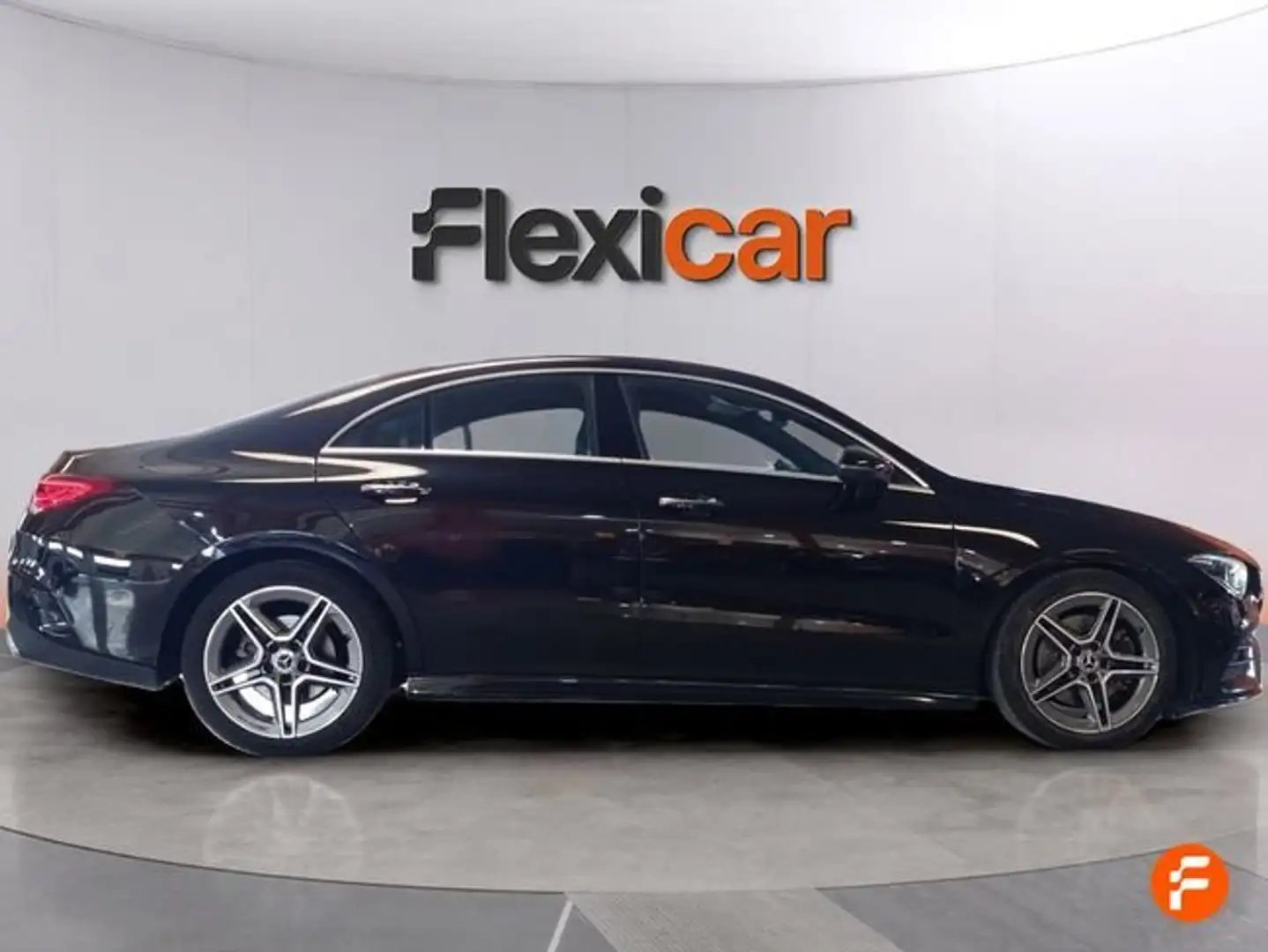 Mercedes-Benz CLA 200 Negro - 2