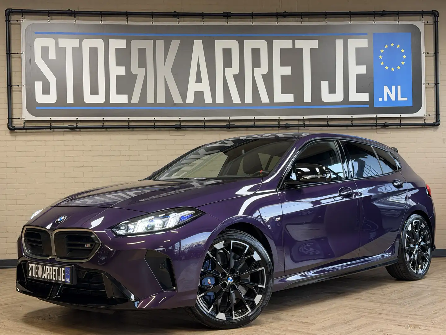 BMW 135 1-serie M135 300pk xDrive | Navi Prof | HUD | HK | Burdeos - 1