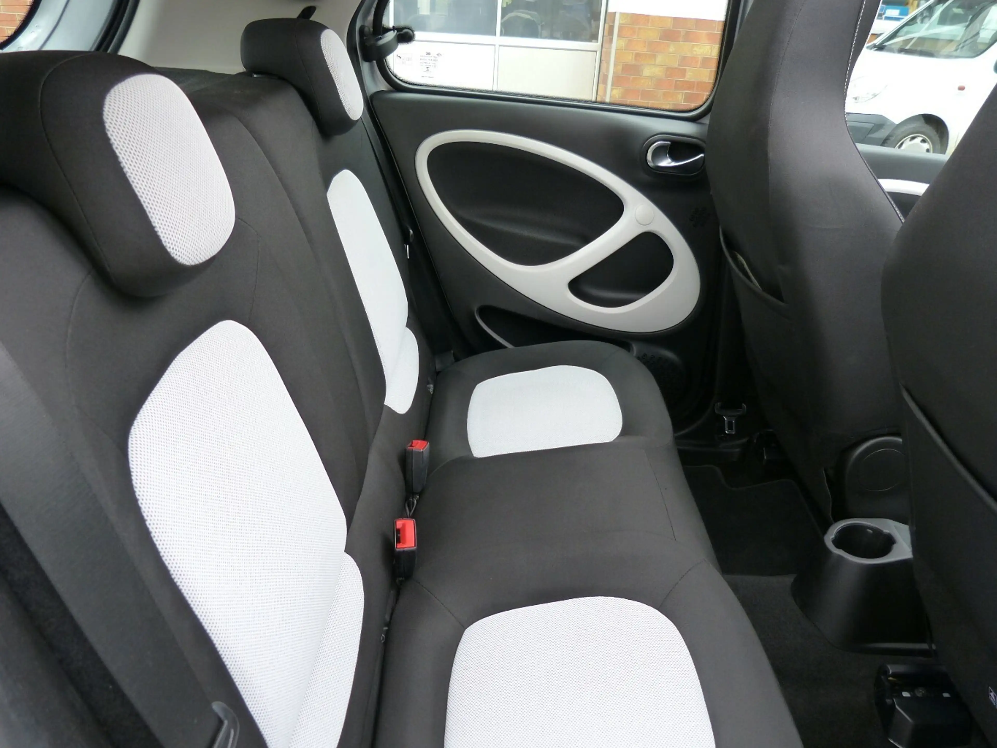 smart forFour Passion [KLIMAAUTOMATIK/SHZ/ALU/PDC] — photo 13