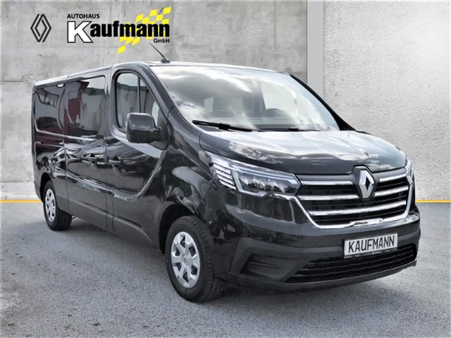Renault Trafic Combi L2H1 3,0t Life 2.0 BLUE dCi 110 9 Sitze Černá - 2