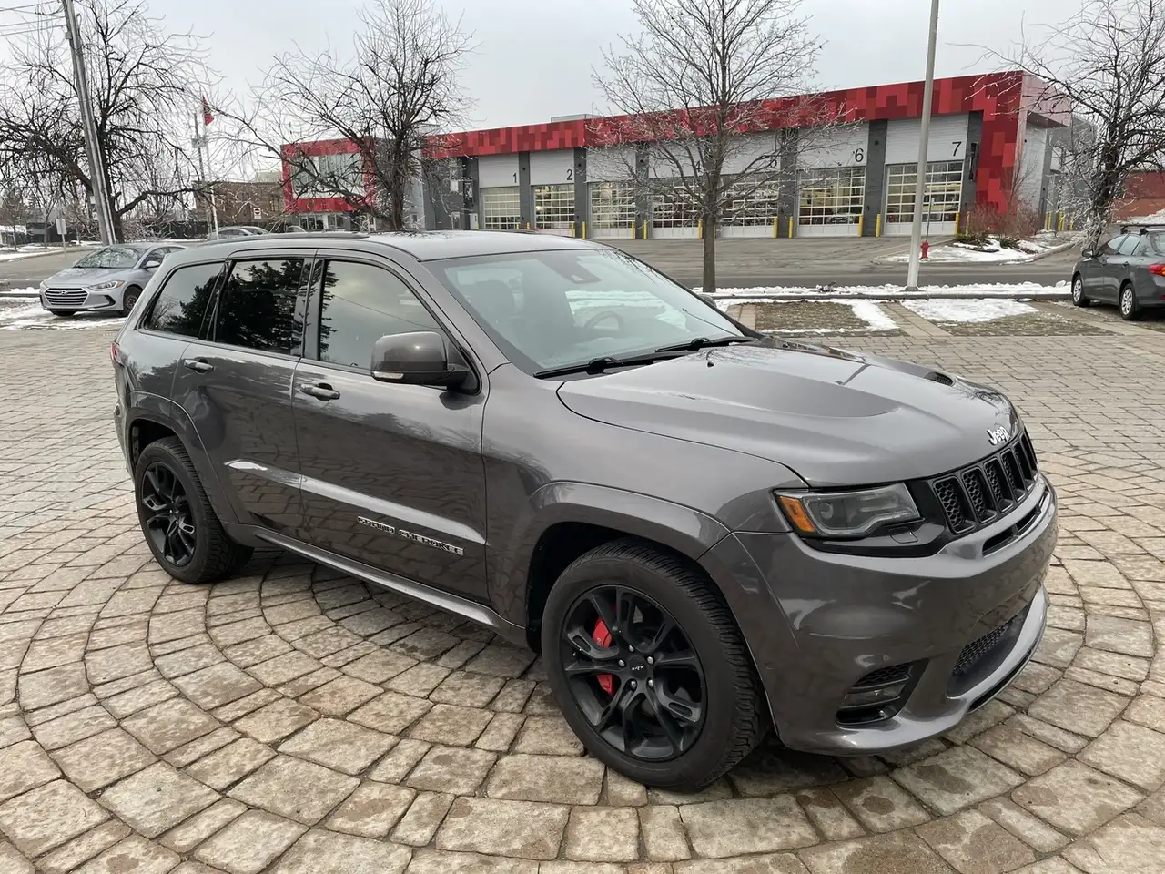 Jeep Grand Cherokee снимка Jeep Grand Cherokee