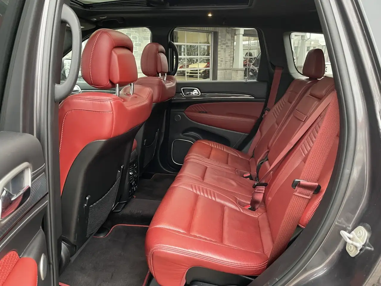 Jeep Grand Cherokee снимка Jeep Grand Cherokee