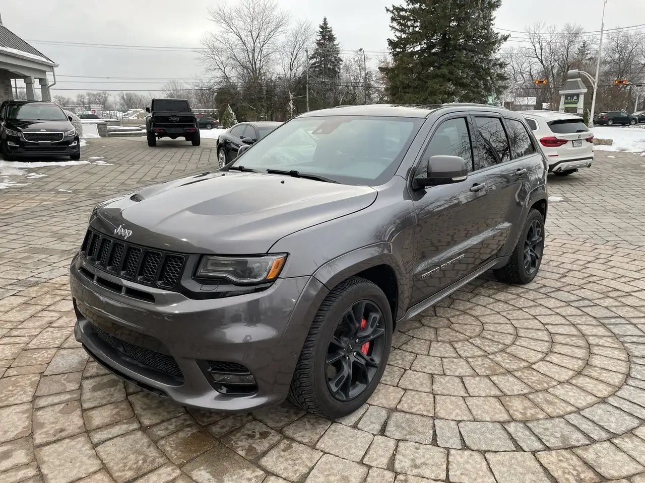 Jeep Grand Cherokee снимка Jeep Grand Cherokee