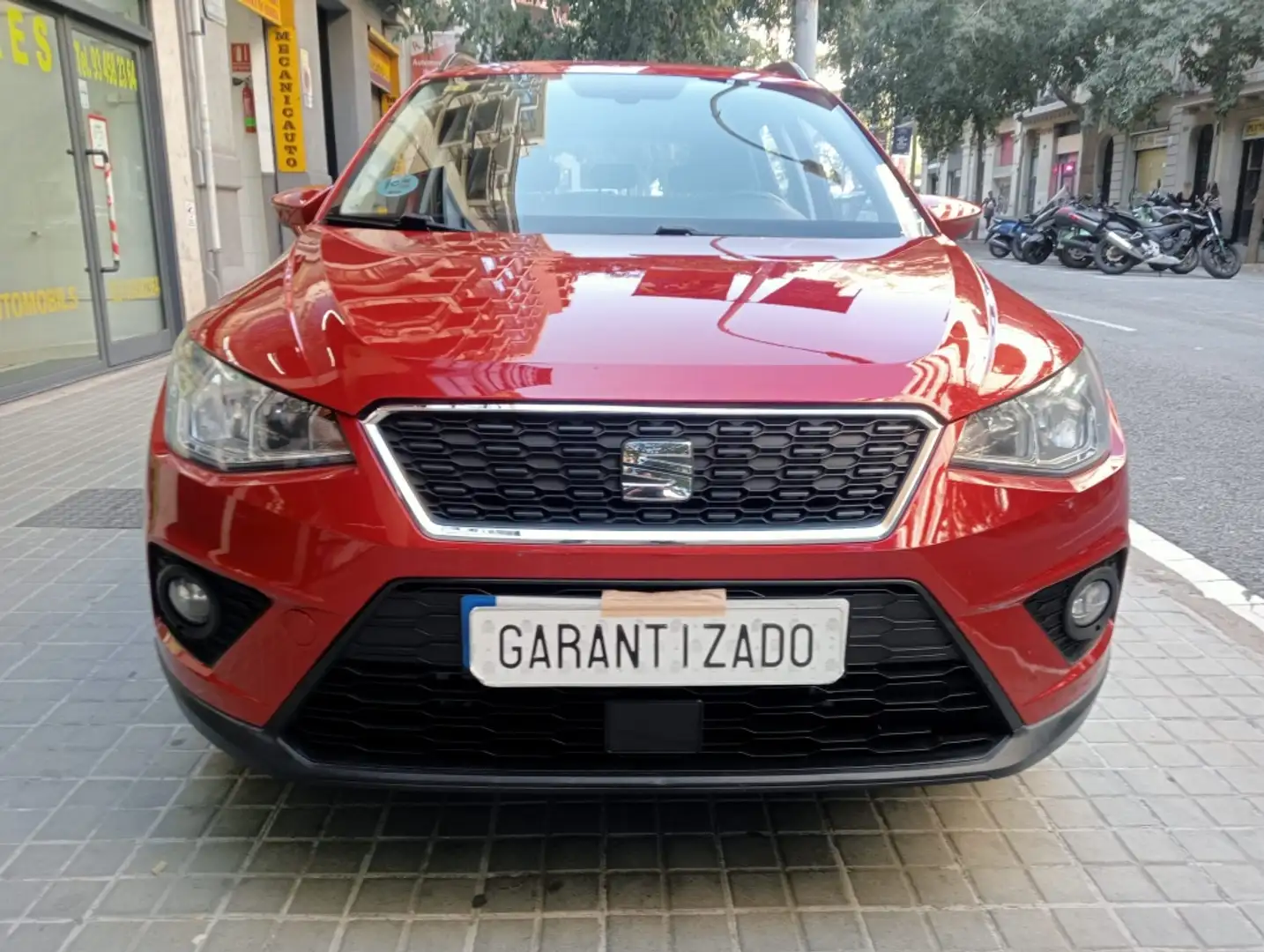 SEAT Arona 1.0 TSI Ecomotive S&S Style 95 Rojo - 2