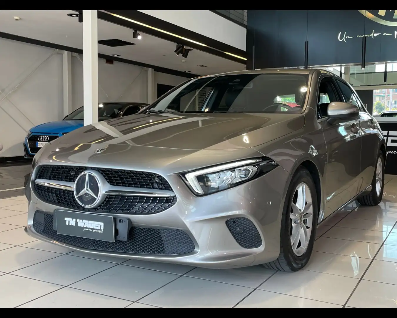 Mercedes-Benz A 180 d Automatic Sport 116CV 2020 Argent - 1