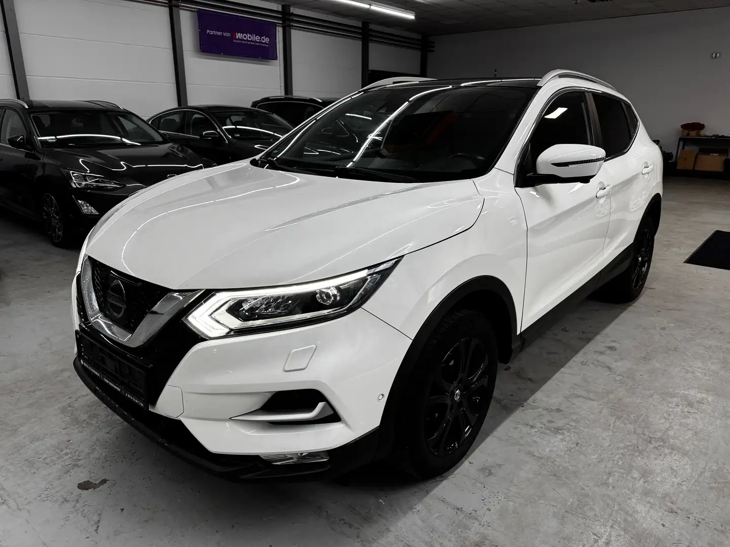 Nissan Qashqai Tekna*1.Hand*Pano*BOSE* Weiß - 1