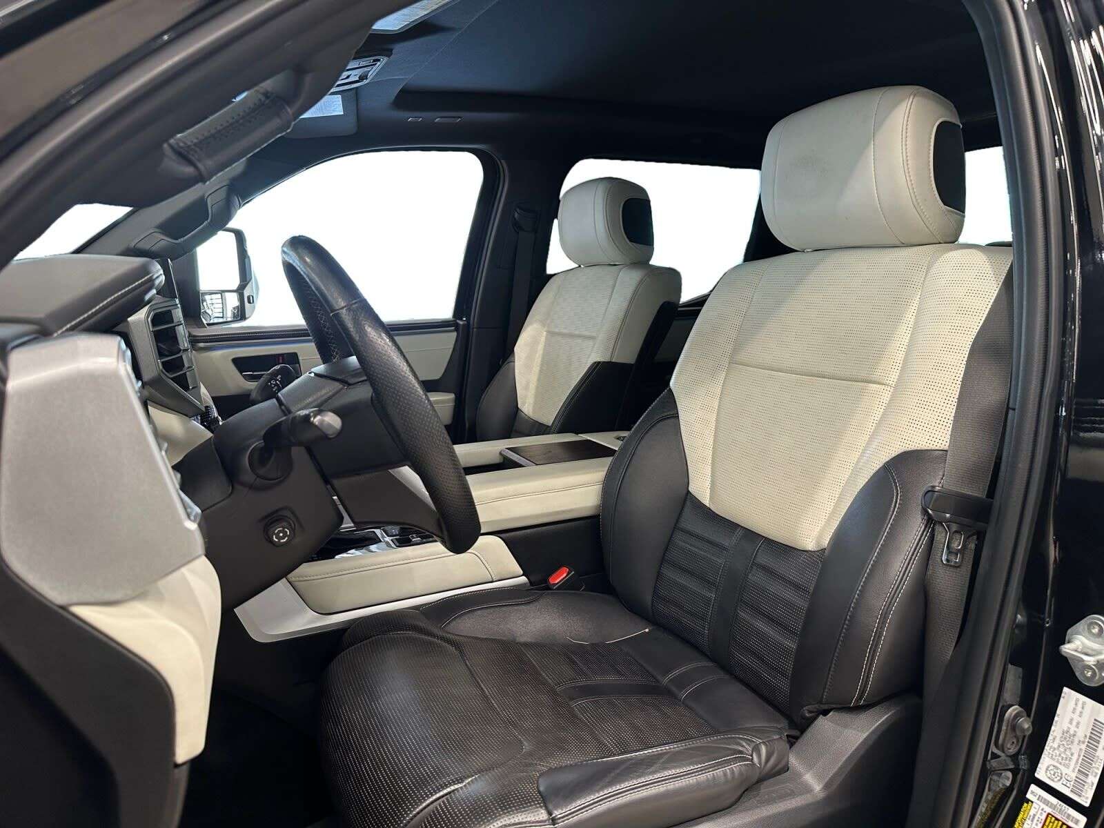 2022 Toyota Tundra Capstone Hybrid | TOP OF THE LINE! | Two-Tone Leat — снимка 1