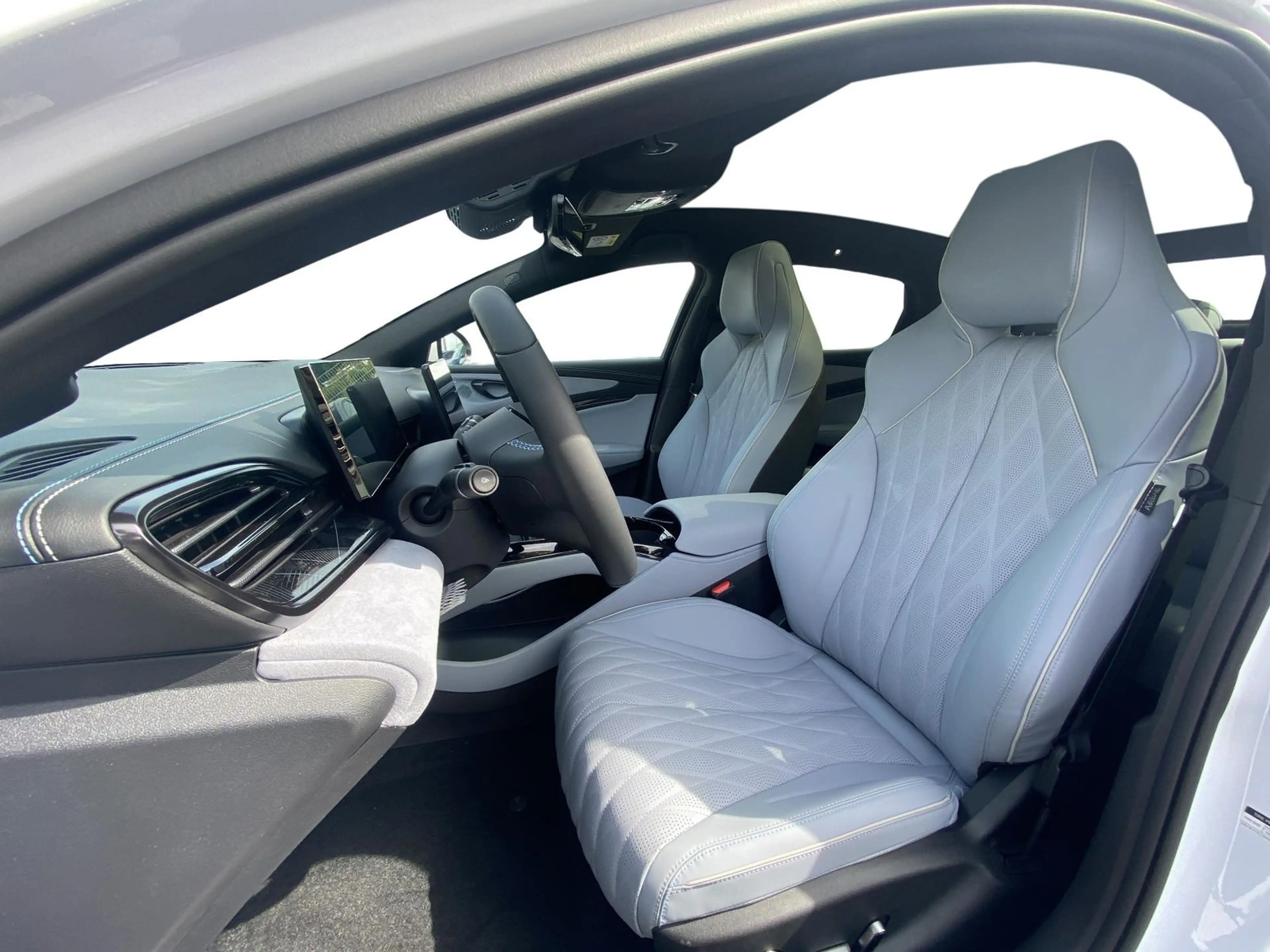BYD Seal 2026 Design 82 kWh Kamera Navi — photo 7